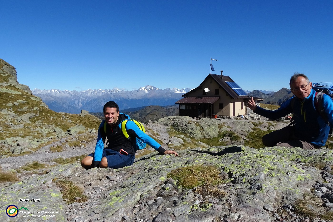 36 Al Rifugio Benigni (2222 m).JPG -                                